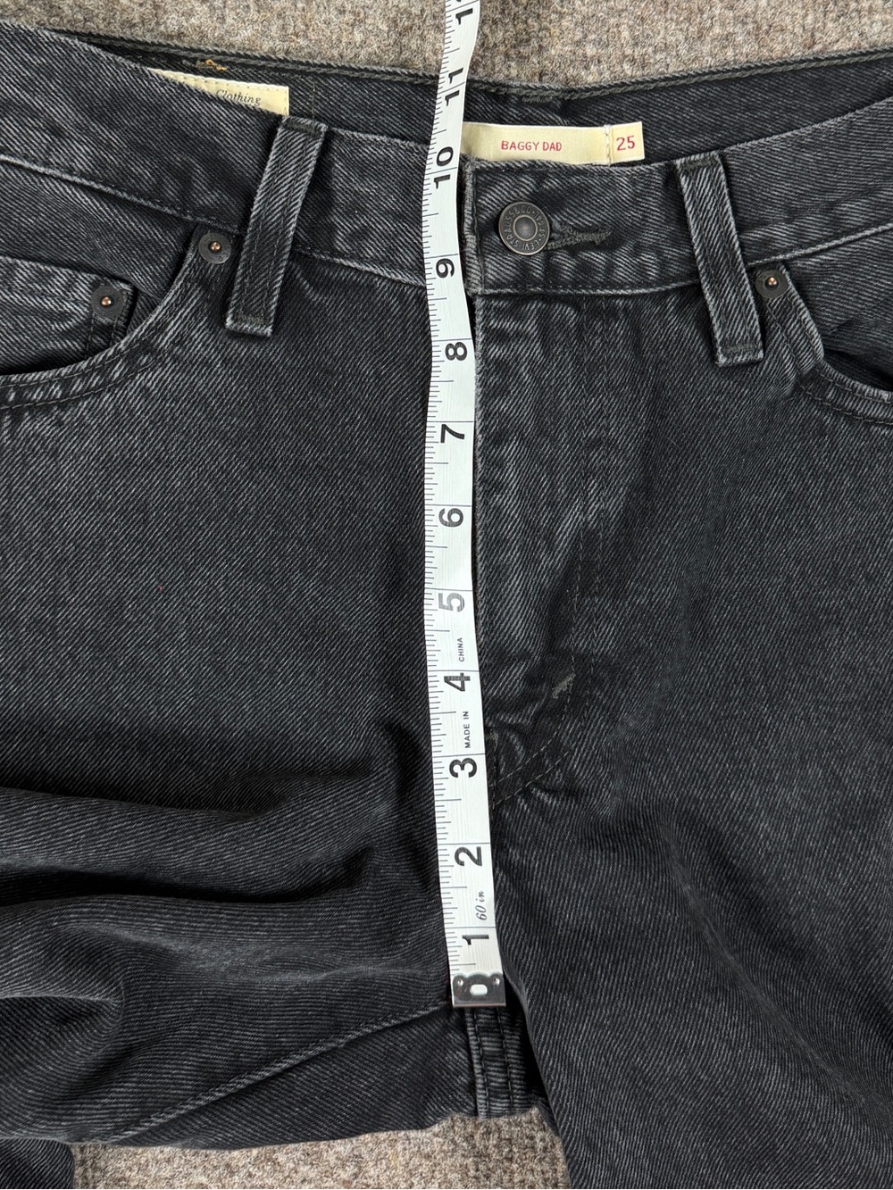 Levi’s Baggy Dad Washed Black Mid Rise Wide Leg Denim Jeans Women’s Size 25x30 - Picture 7 of 11